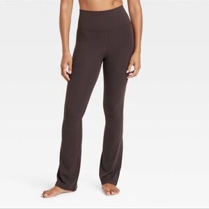 Women's Everyday Soft Ultra High-Rise Flare Leggings